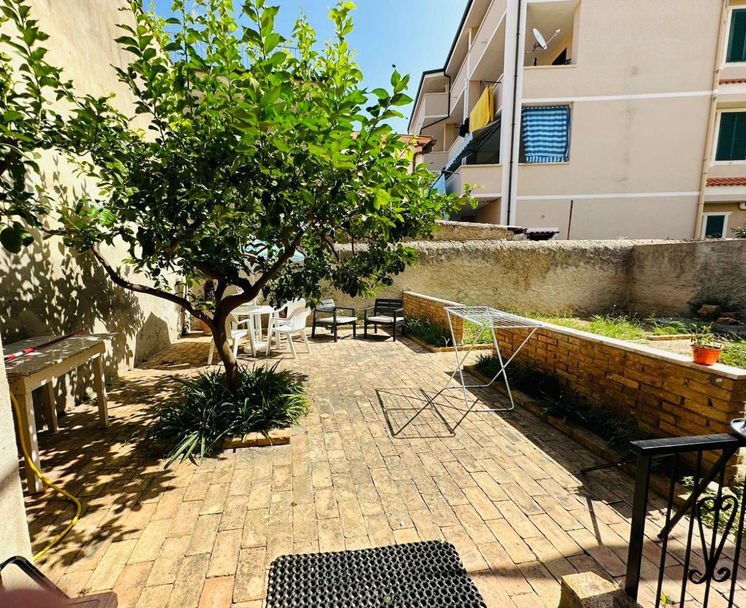 Gemelli House - City Center Tropea Bagian luar foto